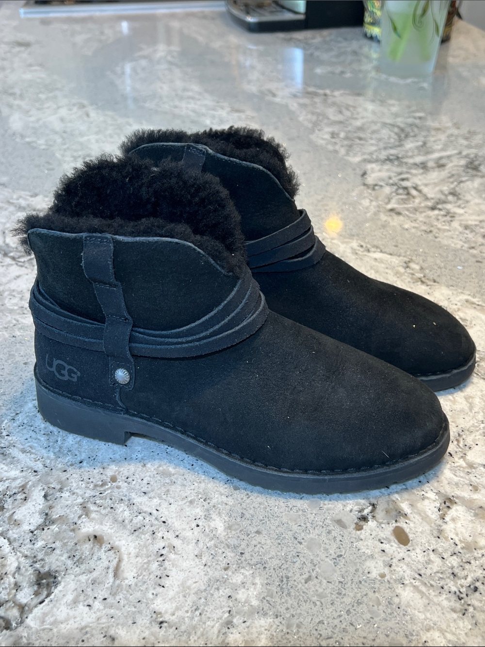 UGG Pasqual Suede Shearling Boots Black Size 7 Excellent Rare Sample